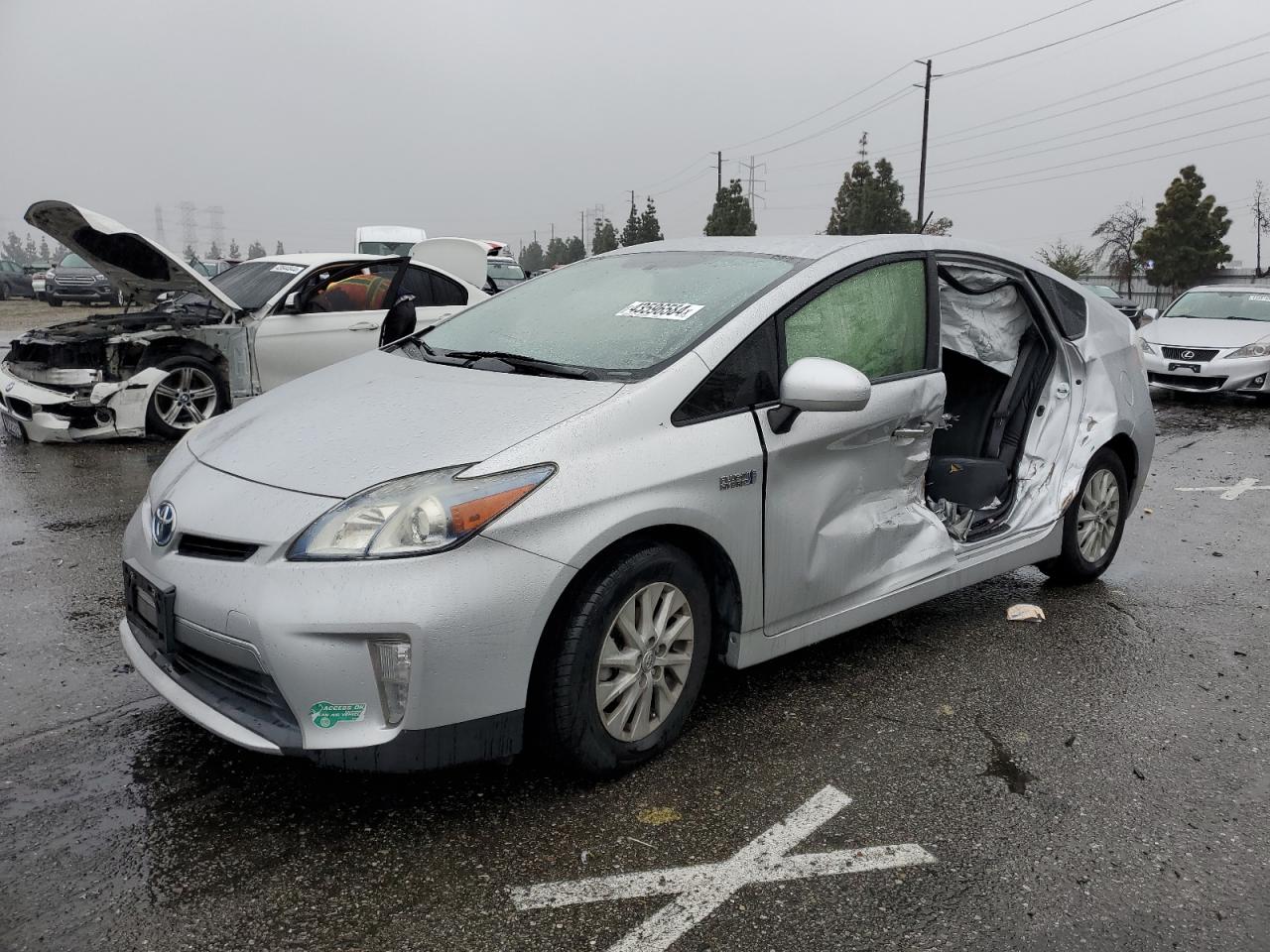 2014 TOYOTA PRIUS PLUG-IN