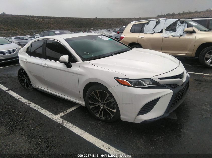 2019 TOYOTA CAMRY SE