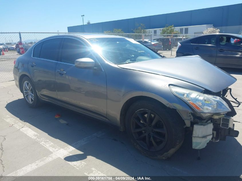 2013 INFINITI G37 JOURNEY