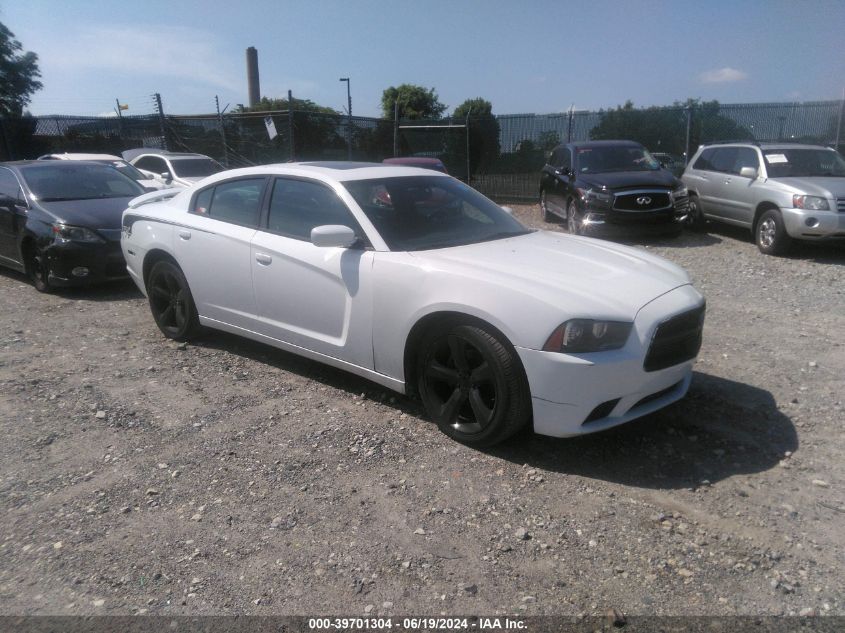 2013 DODGE CHARGER R/T PLUS