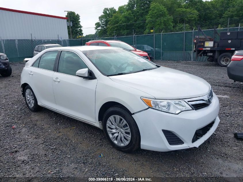 2014 TOYOTA CAMRY LE