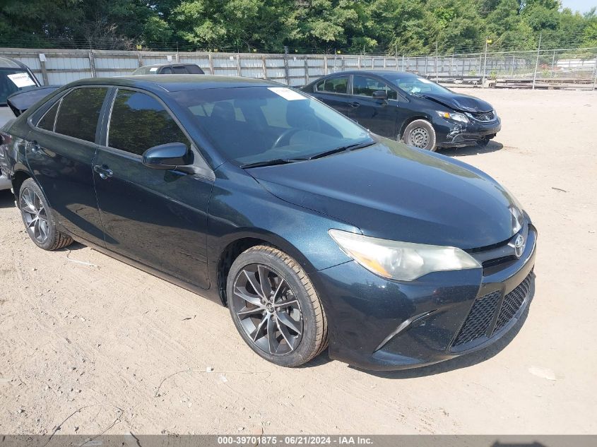 2015 TOYOTA CAMRY SE