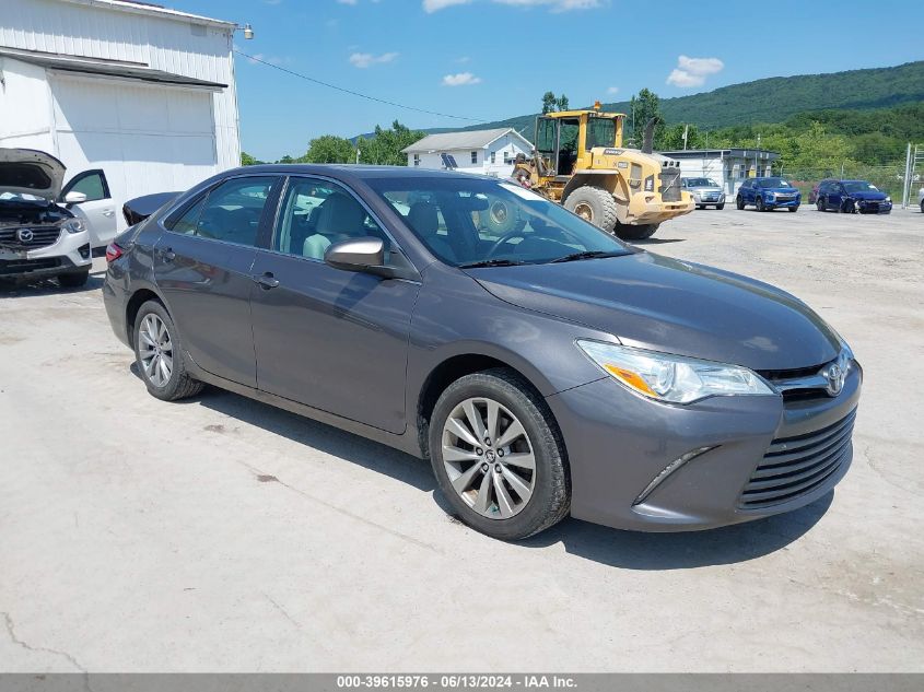 2016 TOYOTA CAMRY XLE