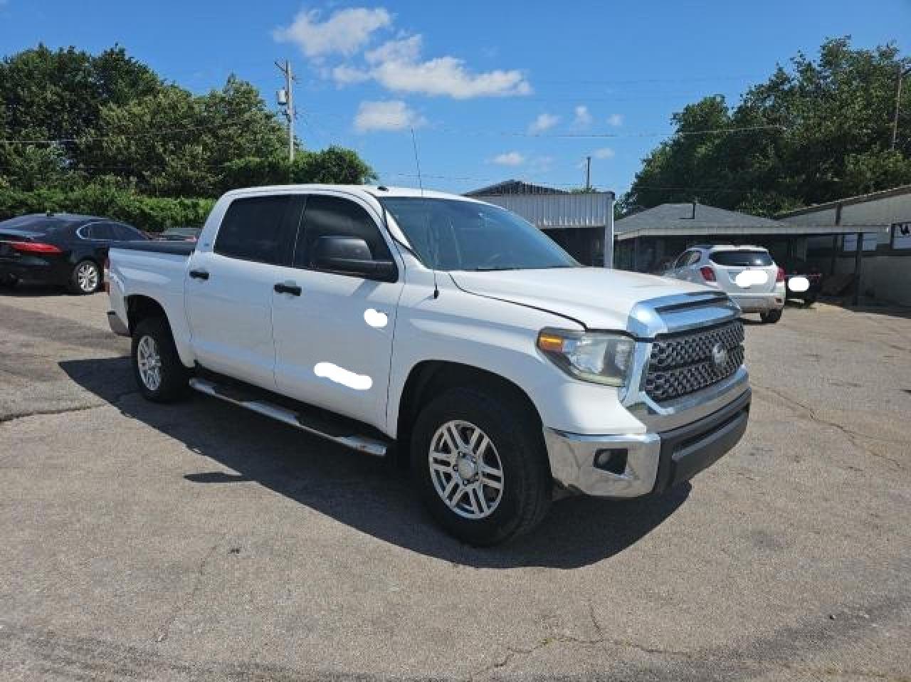 2018 TOYOTA TUNDRA CREWMAX SR5