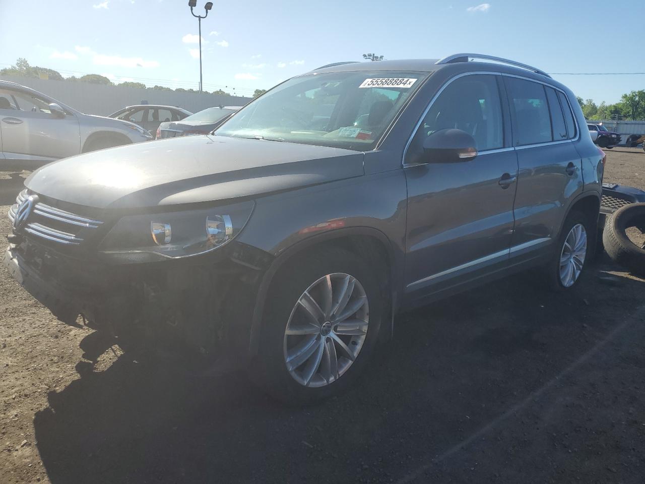 2013 VOLKSWAGEN TIGUAN S