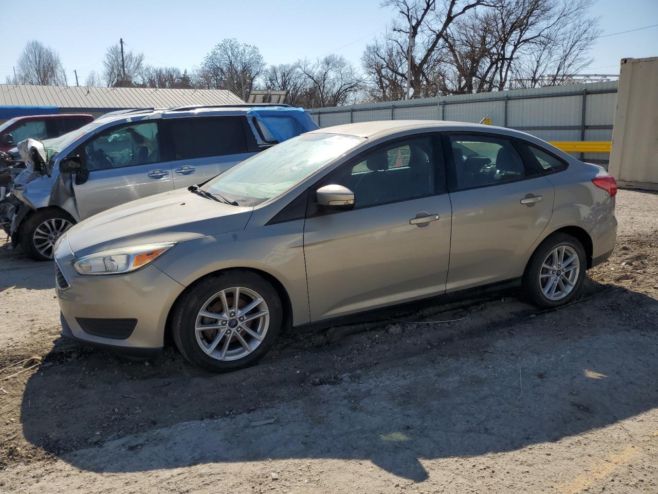 2015 FORD FOCUS SE