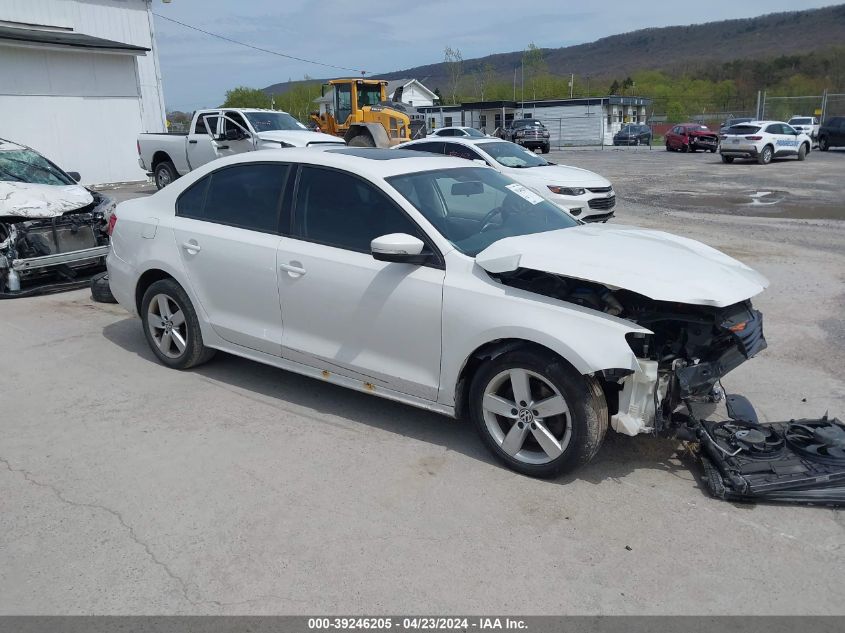 2012 VOLKSWAGEN JETTA 2.0L TDI