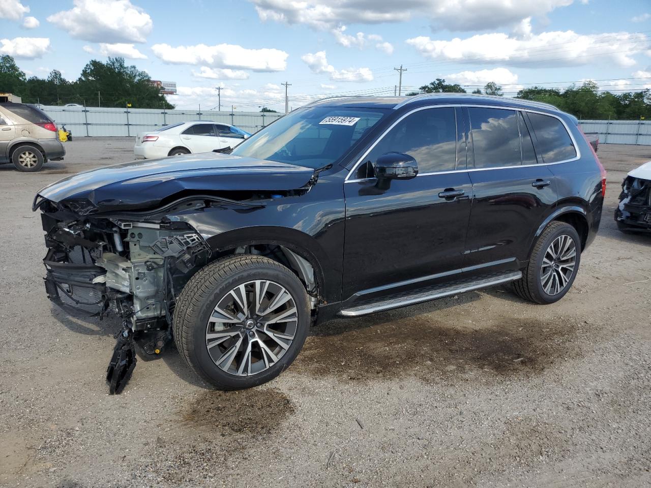 2021 VOLVO XC90 T6 MOMENTUM