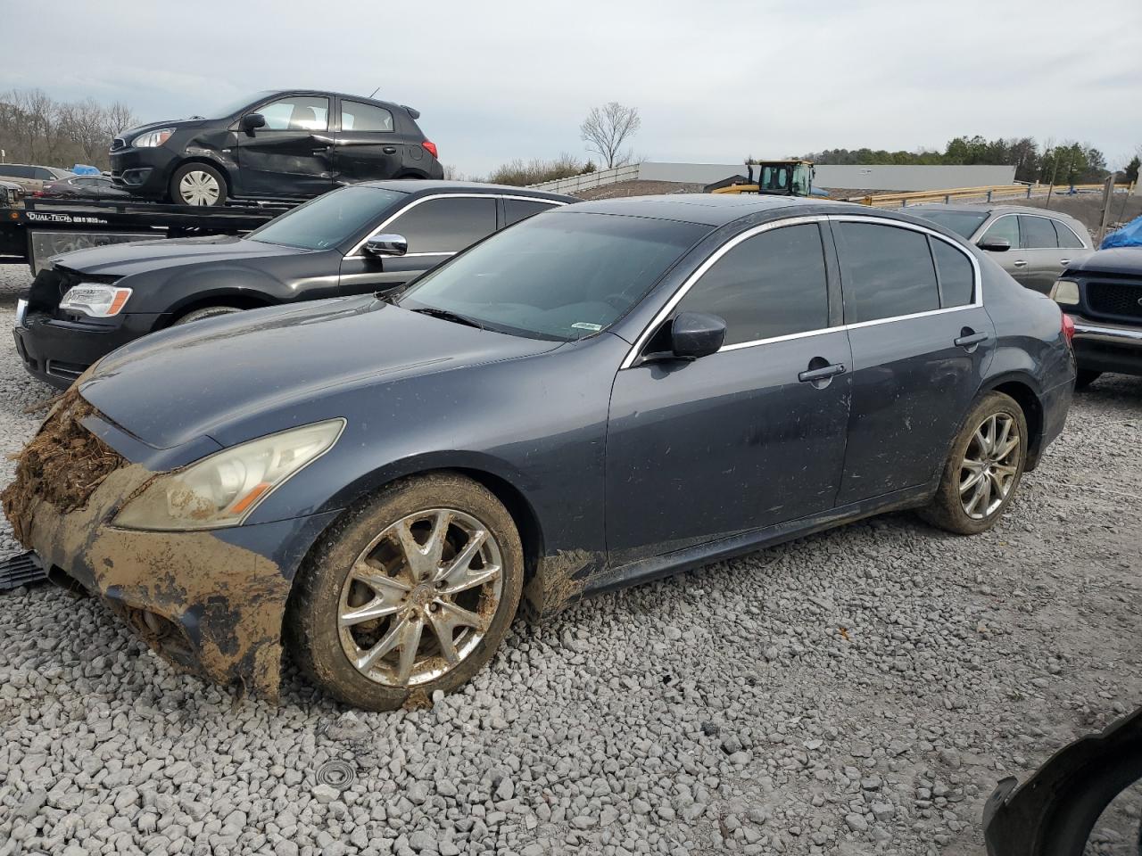 2013 INFINITI G37