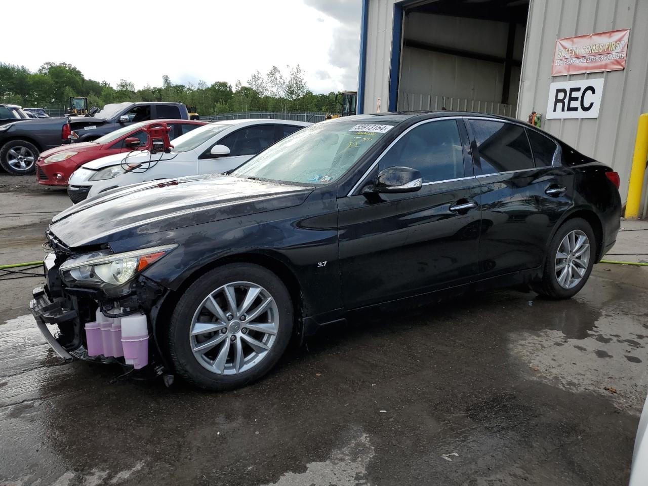 2015 INFINITI Q50 BASE