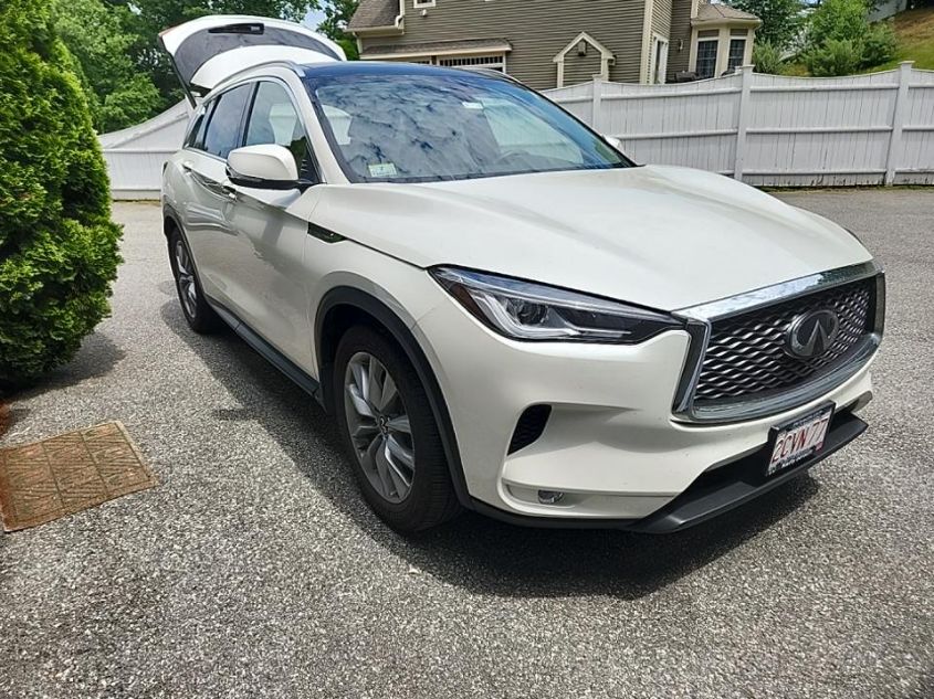 2021 INFINITI QX50 LUXE