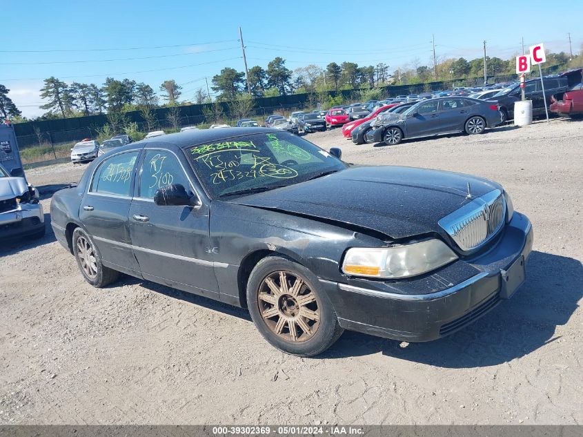 2011 LINCOLN TOWN CAR SIGNATURE LIMITED