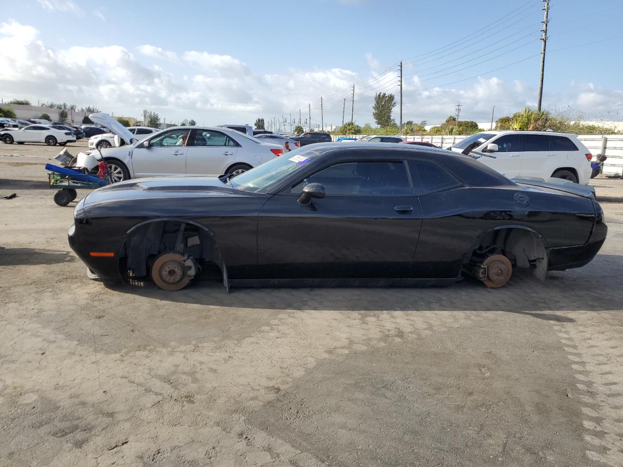 2015 DODGE CHALLENGER SXT