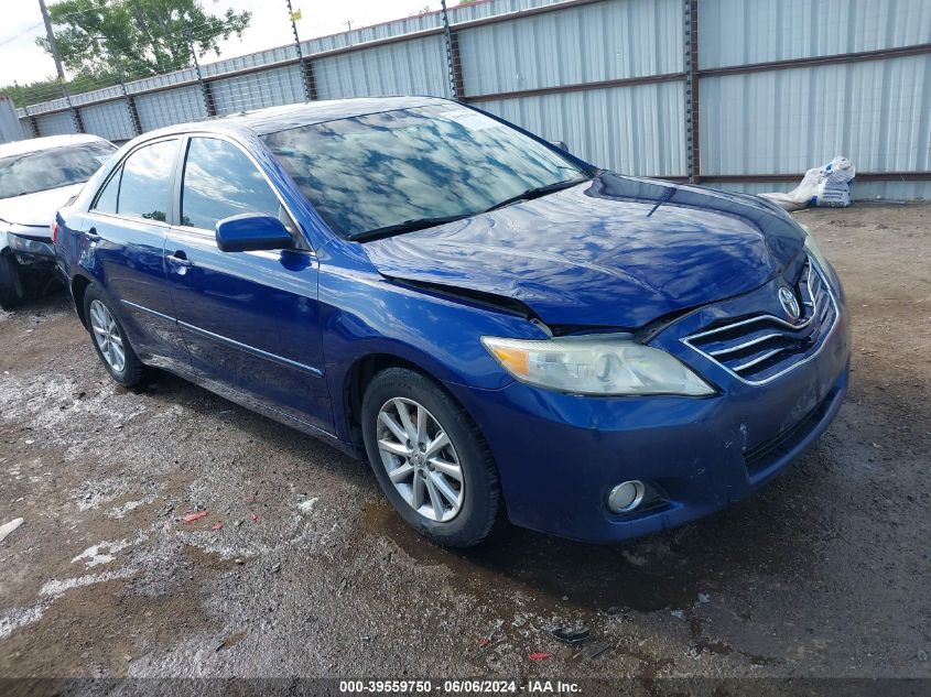 2011 TOYOTA CAMRY XLE