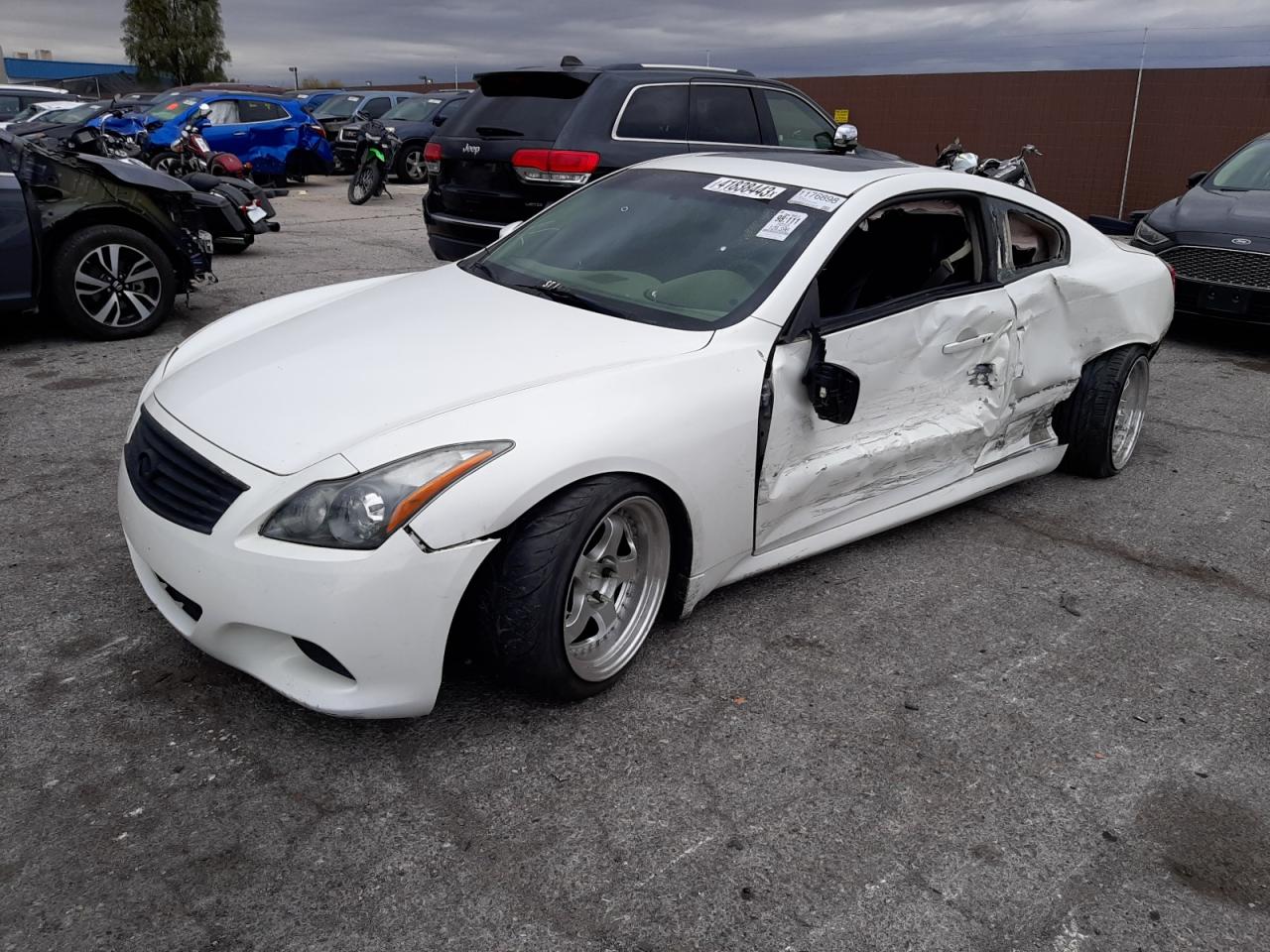 2010 INFINITI G37 BASE