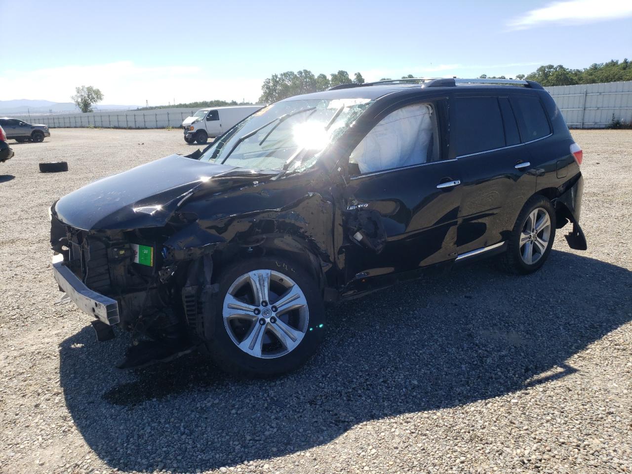 2013 TOYOTA HIGHLANDER LIMITED