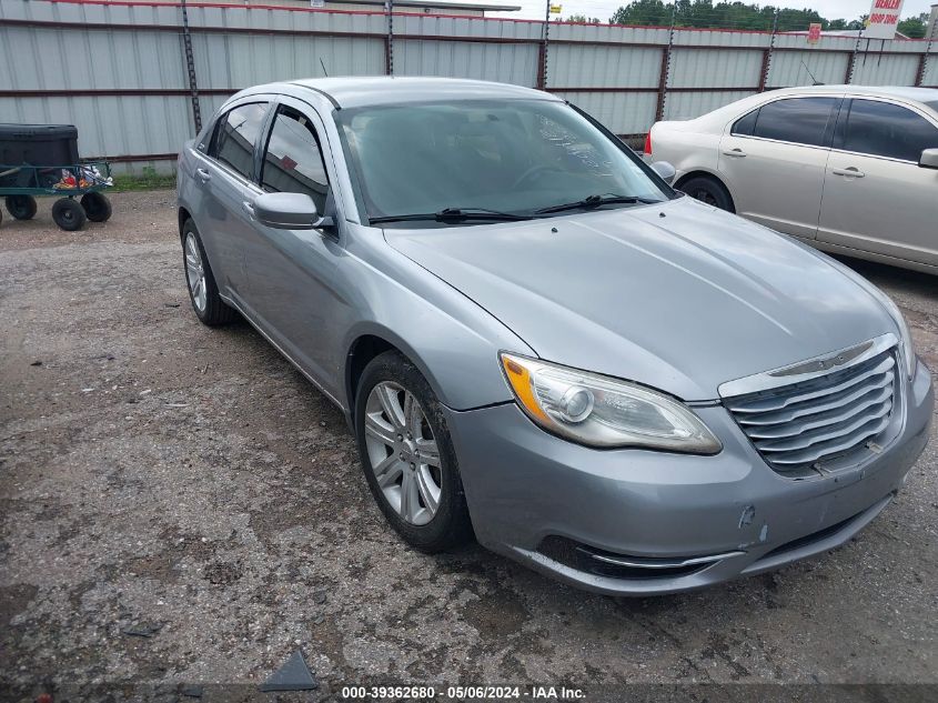 2013 CHRYSLER 200 LX