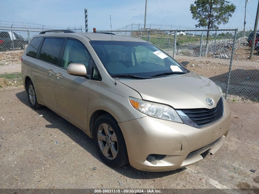 2013 TOYOTA SIENNA LE V6 8 PASSENGER