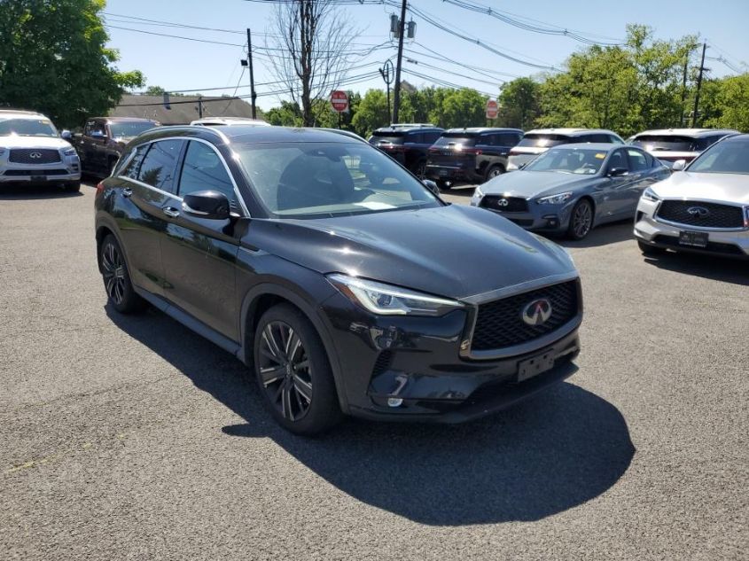 2021 INFINITI QX50 LUXE