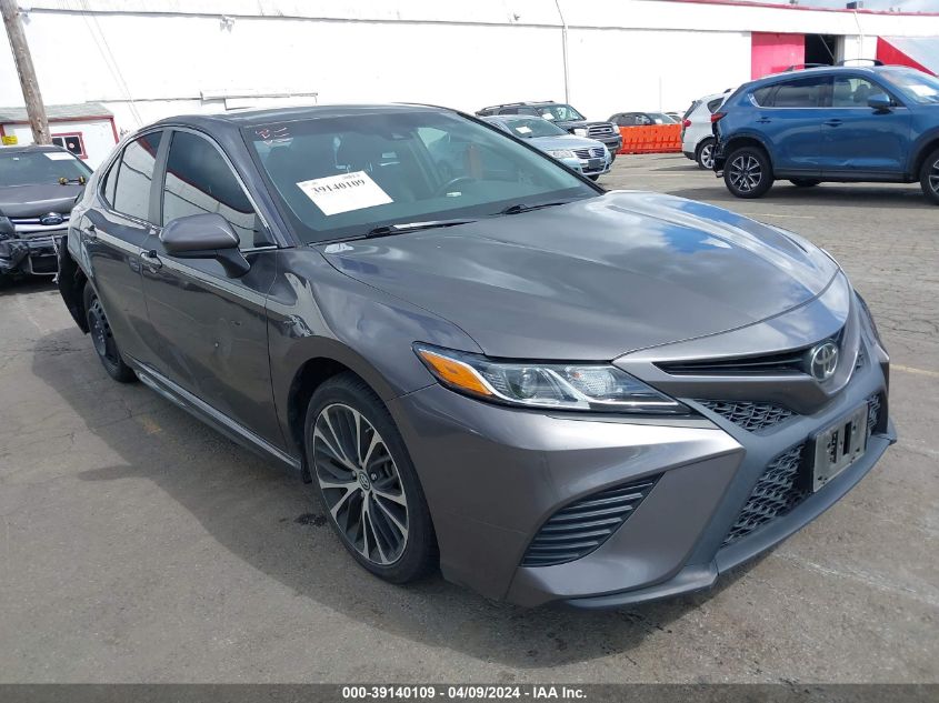 2018 TOYOTA CAMRY SE