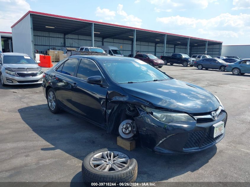 2015 TOYOTA CAMRY SE