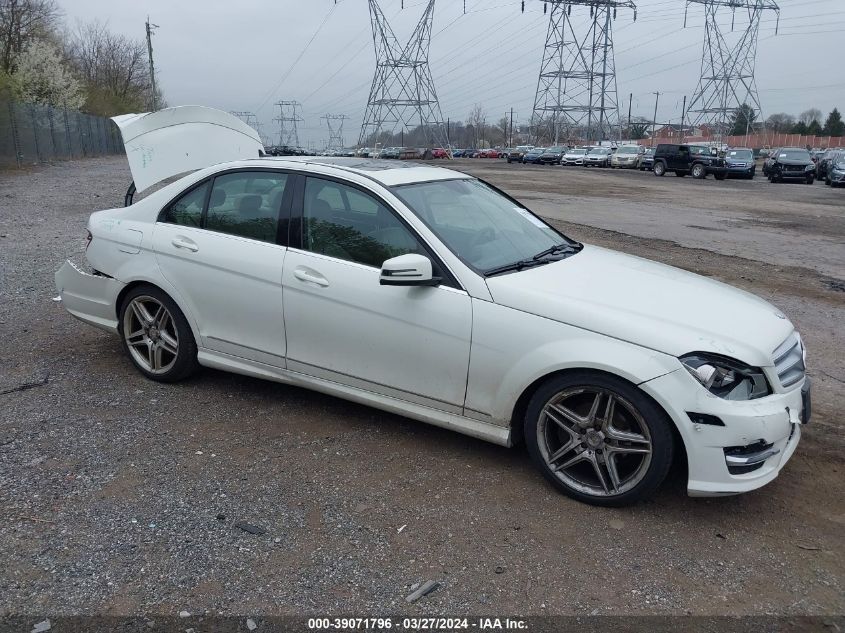 2012 MERCEDES-BENZ C 300 LUXURY 4MATIC/SPORT 4MATIC