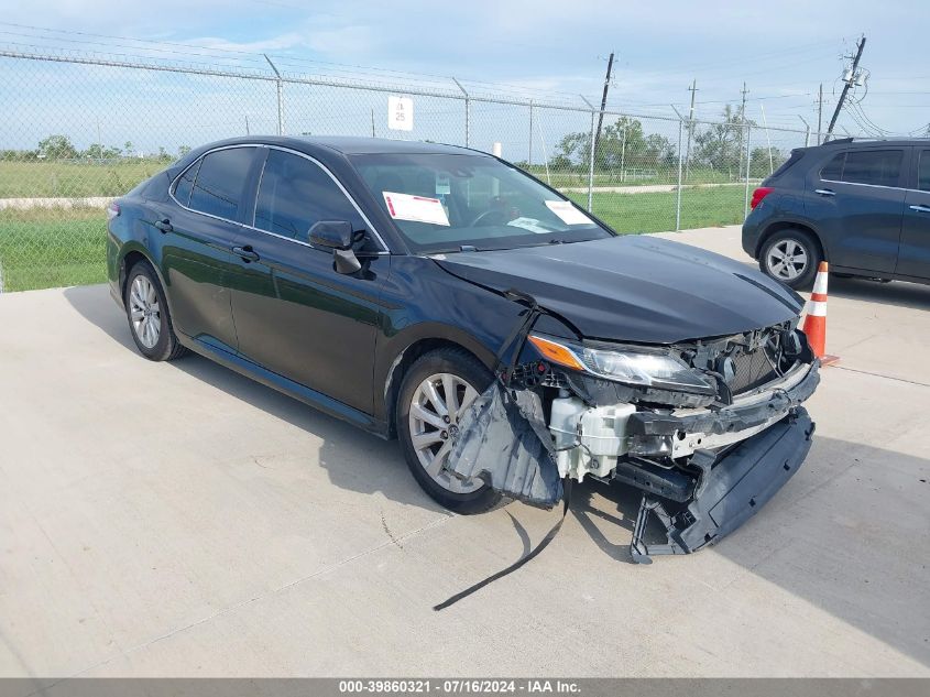 2018 TOYOTA CAMRY LE