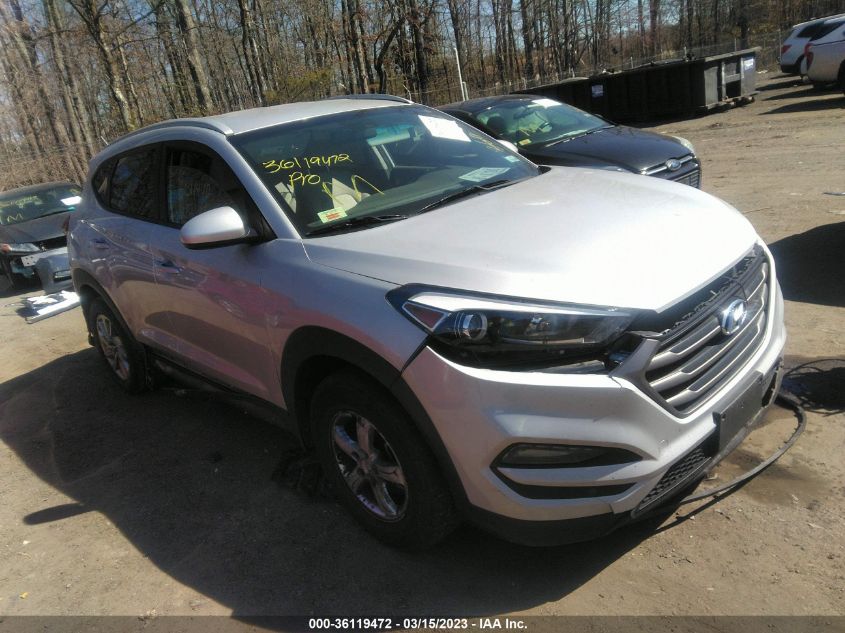 2016 HYUNDAI TUCSON SE