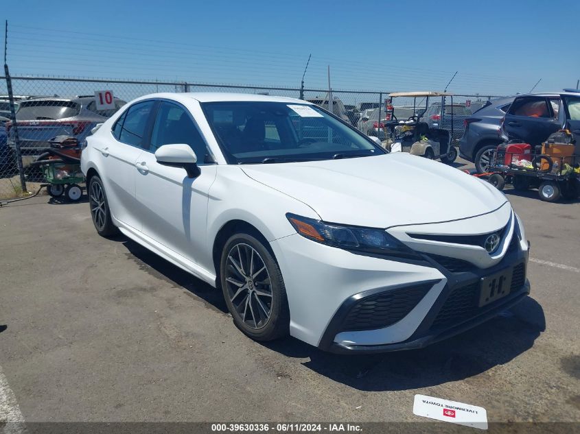 2021 TOYOTA CAMRY SE