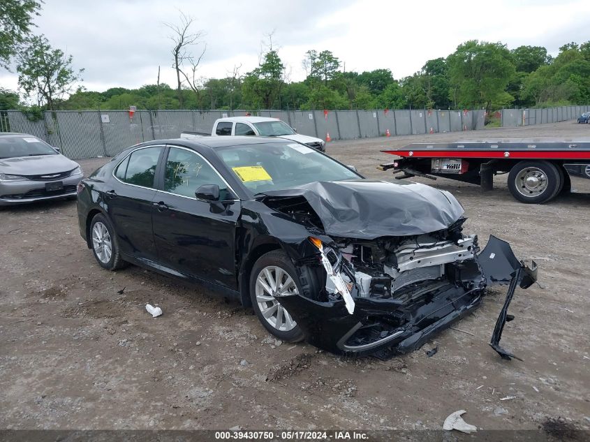 2024 TOYOTA CAMRY LE