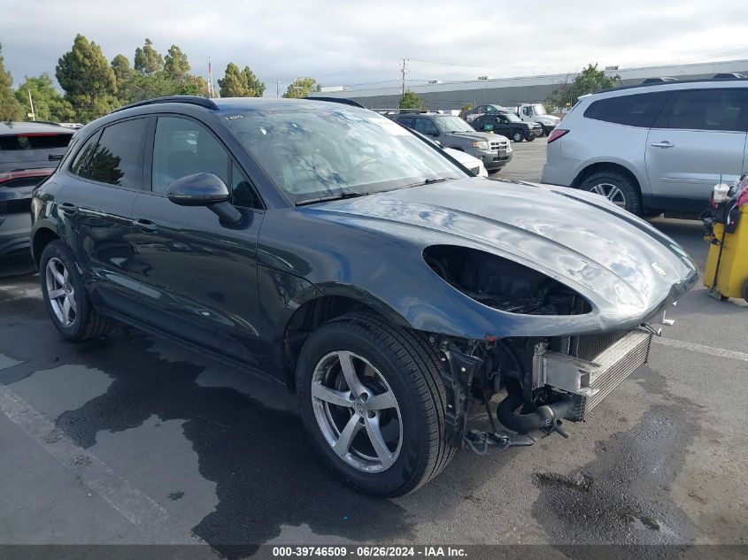 2017 PORSCHE MACAN