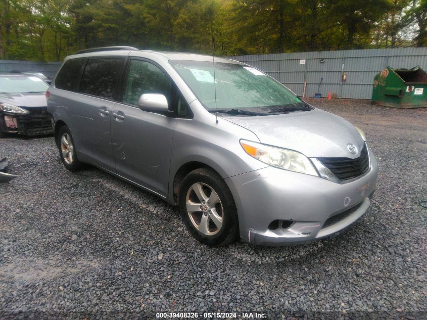 2011 TOYOTA SIENNA LE V6