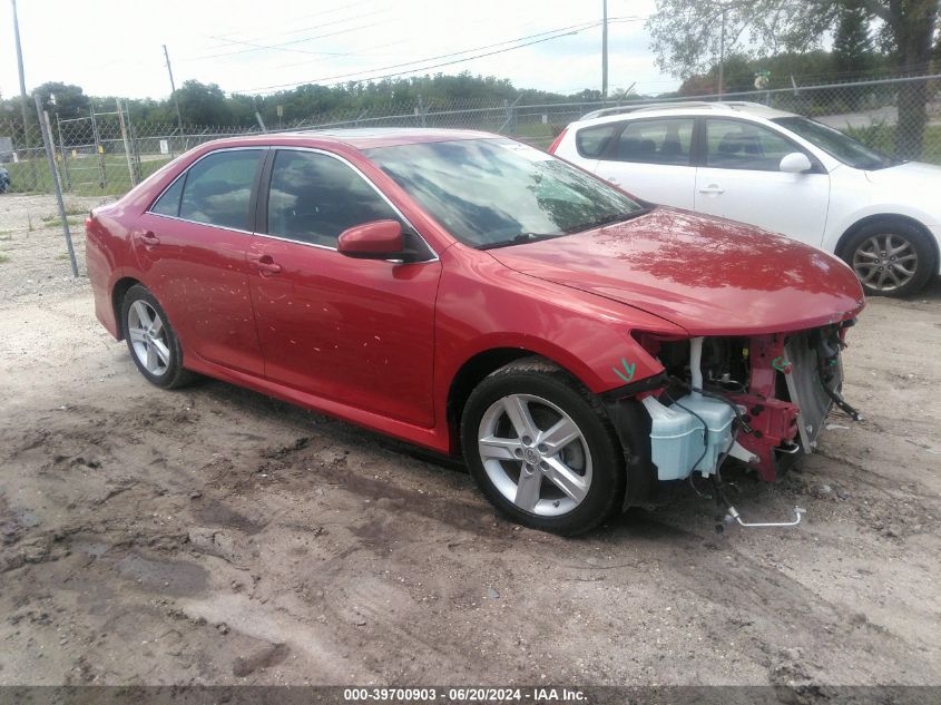 2014 TOYOTA CAMRY SE