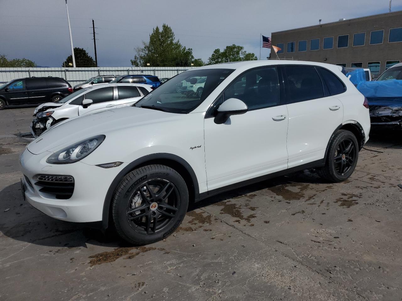 2013 PORSCHE CAYENNE S HYBRID