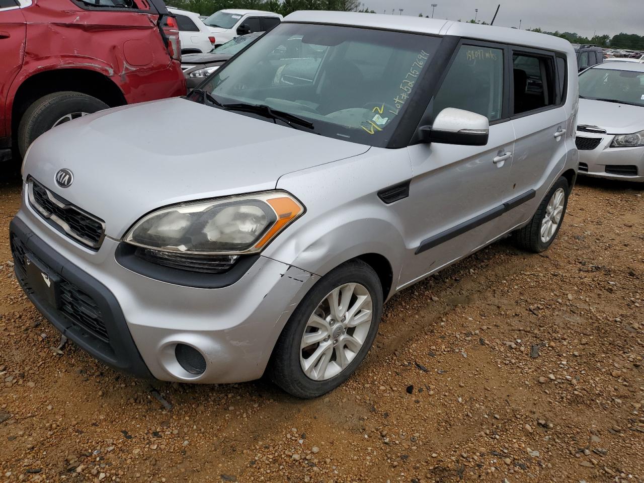 2013 KIA SOUL +