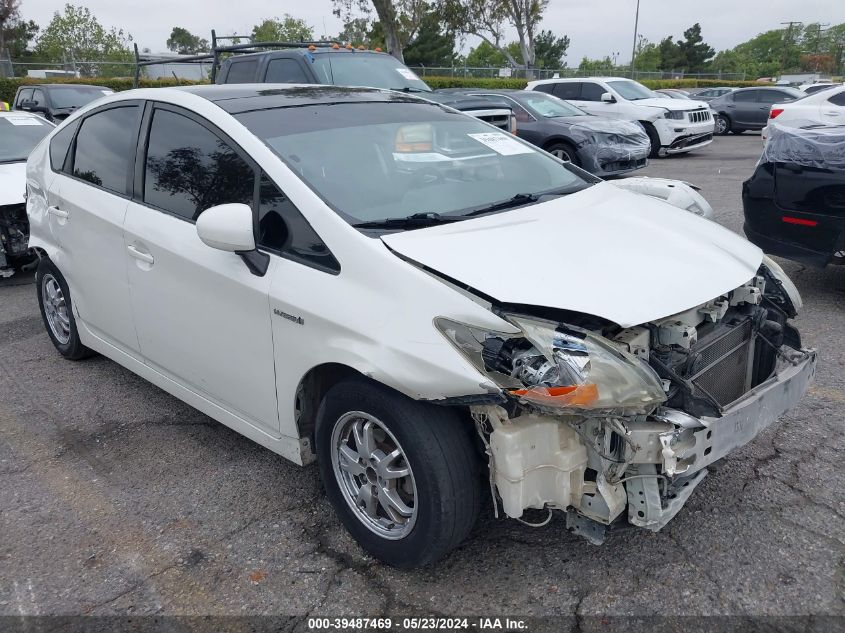 2011 TOYOTA PRIUS THREE