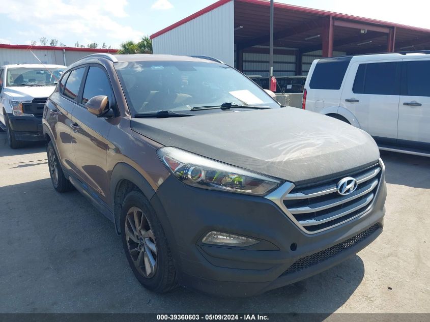 2016 HYUNDAI TUCSON SE