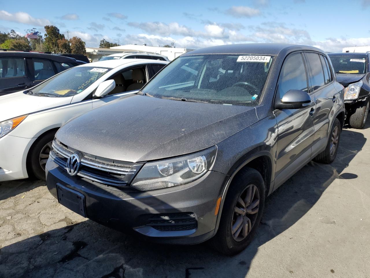 2013 VOLKSWAGEN TIGUAN S