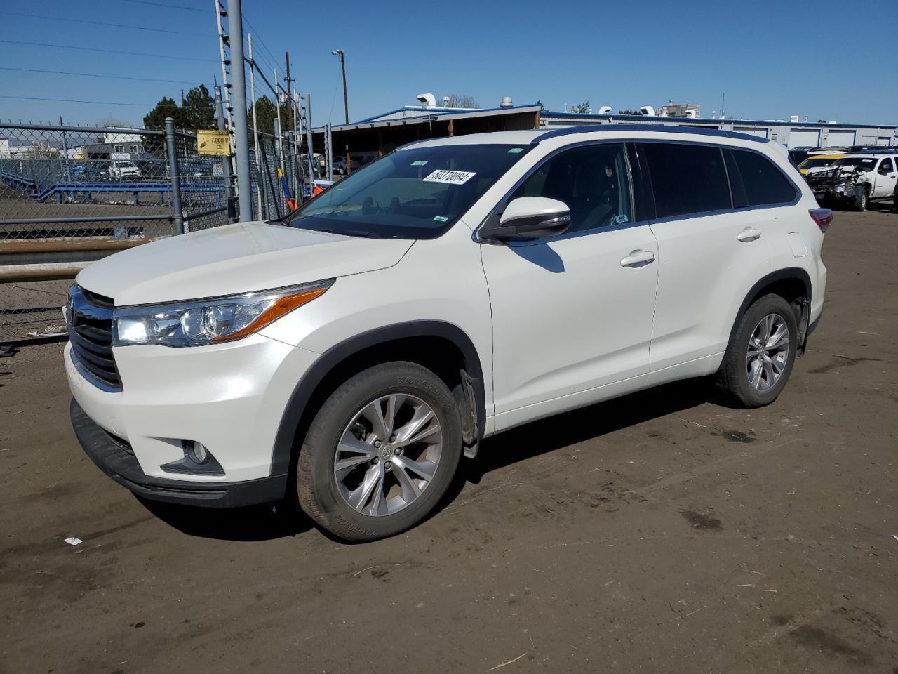 2015 TOYOTA HIGHLANDER XLE