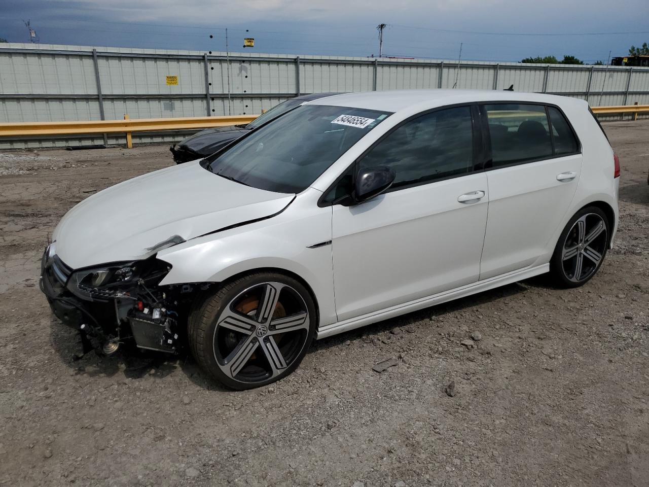 2016 VOLKSWAGEN GOLF R