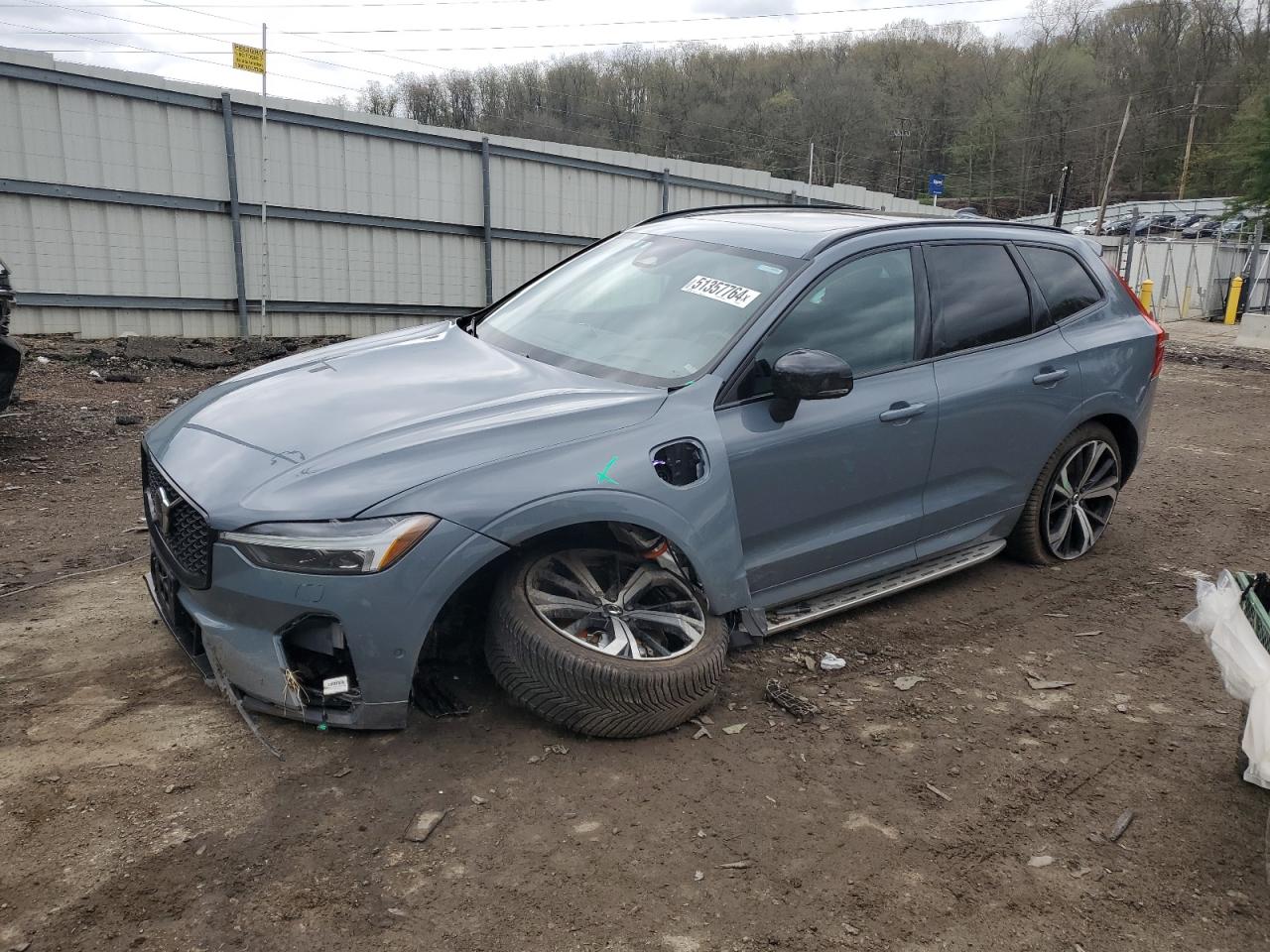 2022 VOLVO XC60 T8 RECHARGE R-DESIGN