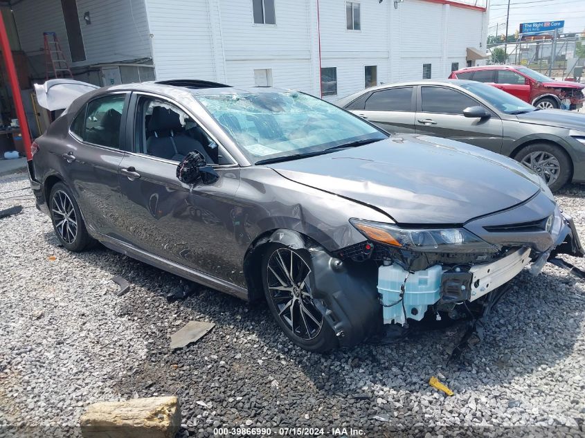 2024 TOYOTA CAMRY SE