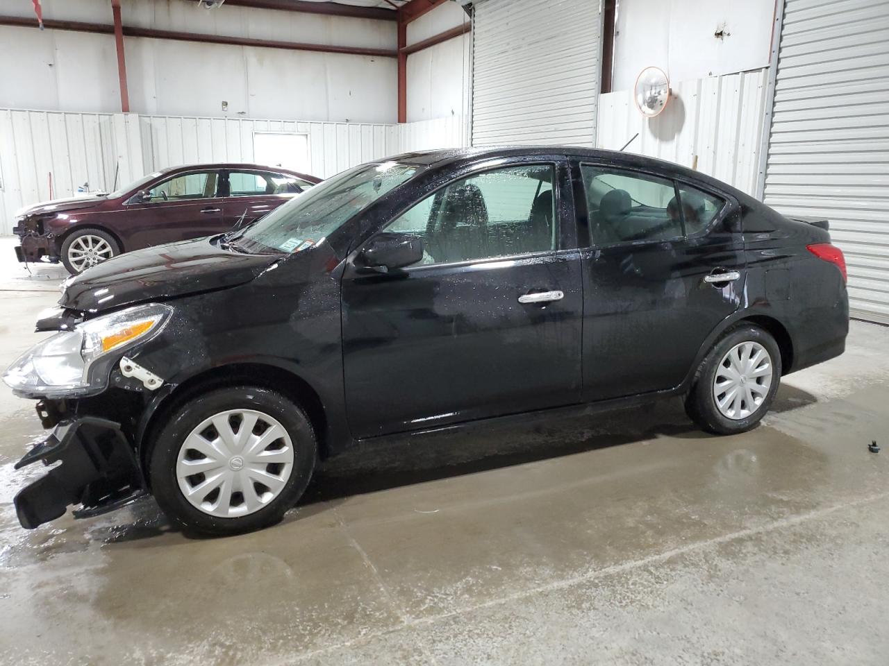 2019 NISSAN VERSA S