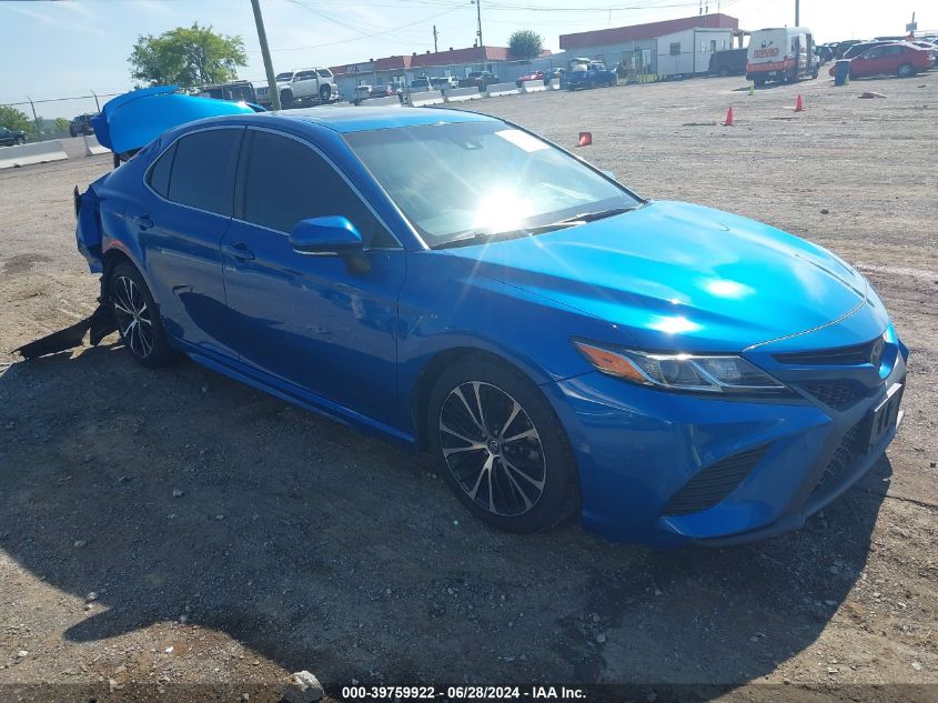 2018 TOYOTA CAMRY SE