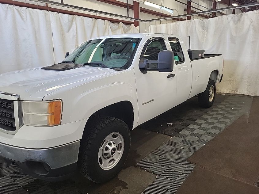 2013 GMC SIERRA 2500HD WORK TRUCK