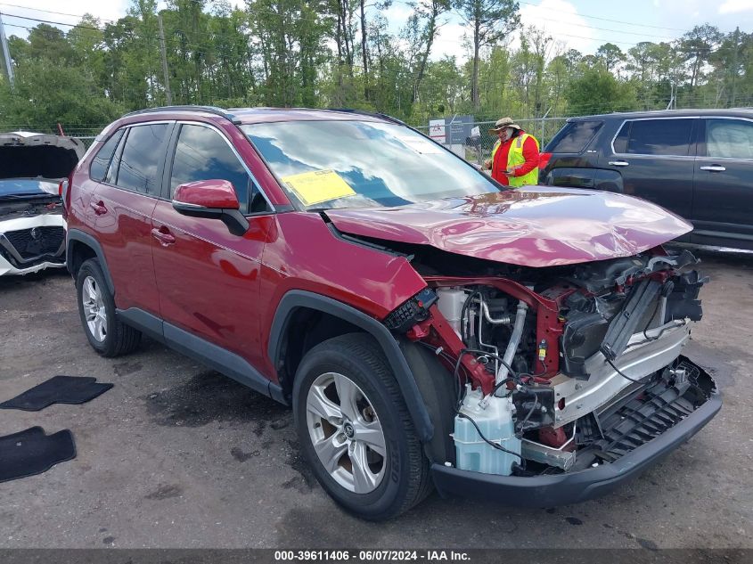 2021 TOYOTA RAV4 XLE