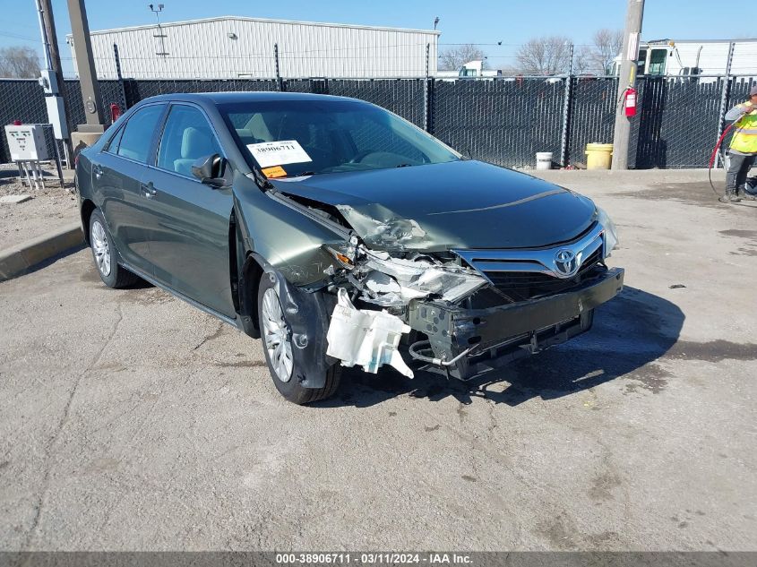 2013 TOYOTA CAMRY LE