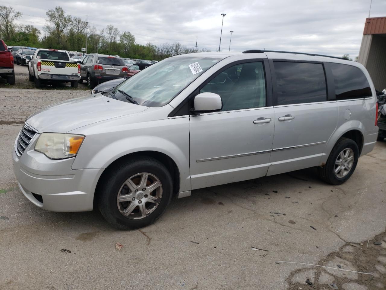 2010 CHRYSLER TOWN & COUNTRY TOURING