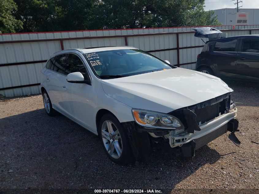 2015 VOLVO V60 PREMIER