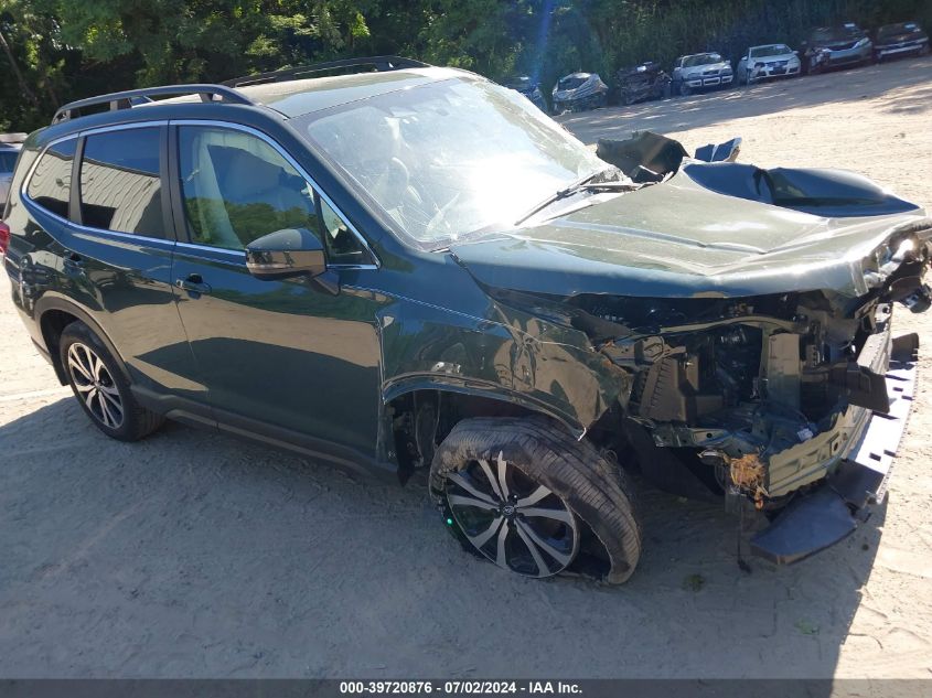 2022 SUBARU FORESTER LIMITED